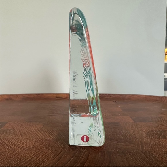 iittala Finland Signed Paperweight Helja Liukko
Sundstrom Finnish Tulips 6" - Picture 3 of 11